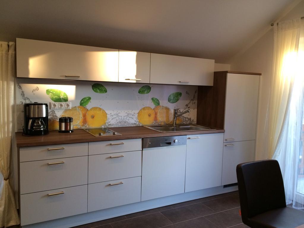 Leiner Apartman Hévíz Szoba fotó
