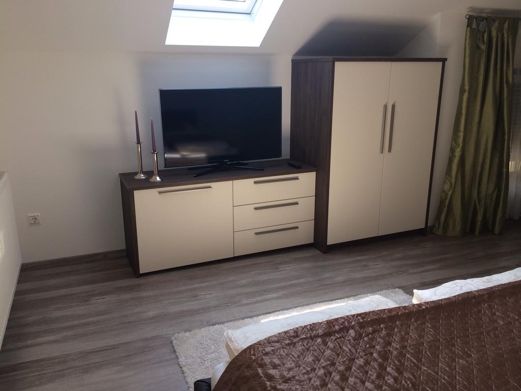 Leiner Apartman Hévíz Szoba fotó