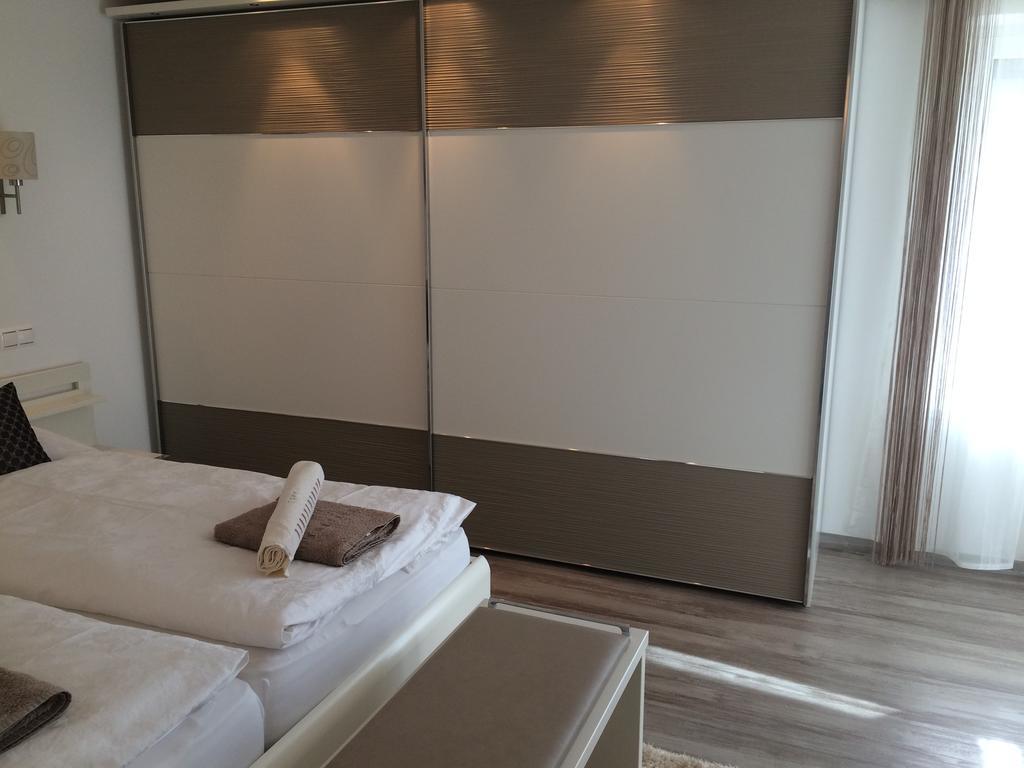 Leiner Apartman Hévíz Szoba fotó