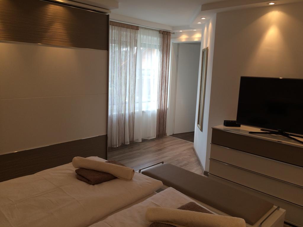 Leiner Apartman Hévíz Szoba fotó