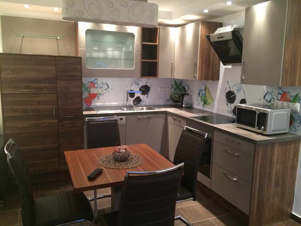 Leiner Apartman Hévíz Szoba fotó